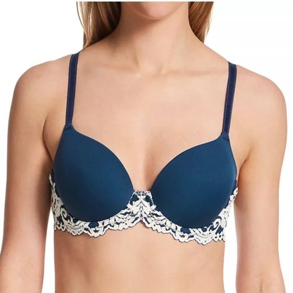 NWT Wacoal Embrace Lace T-Shirt Bra
